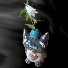 画像をギャラリービューアに読み込む, 唐津焼 猫花入 花器 花瓶 ねこ ネコ 置物 お花 一輪挿し かわいい おもしろ
